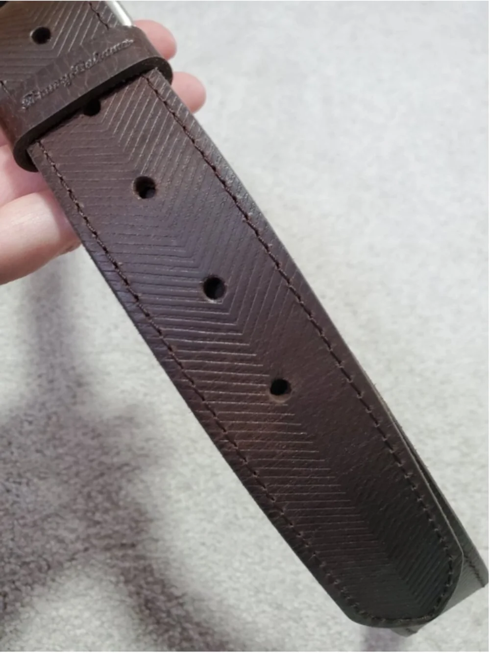 TOMMY BAHAMA Embossed Chevron Leather Belt Brown Medium Preppy Golf Neutral